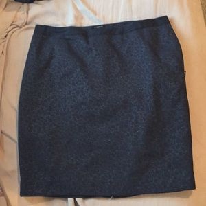 Navy and gold leopard Ann Taylor short skirt NWT